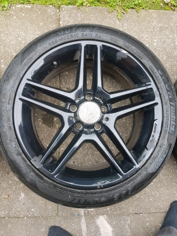 Alloy wheels 