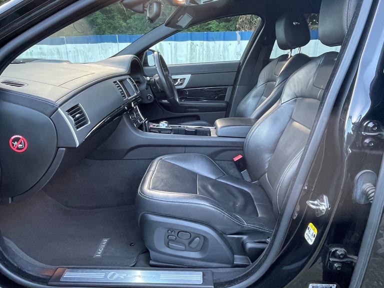 2015 Jaguar XF 2.2 D R-SPORT BLACK SPORTBRAKE ESTATE 5-Door 1 OWNER CAR