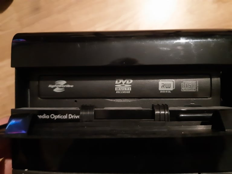 HP Compaq Desktop PC - AMD 1.4GHz CPU, 4GB RAM, 500GB SATA HDD, DVD