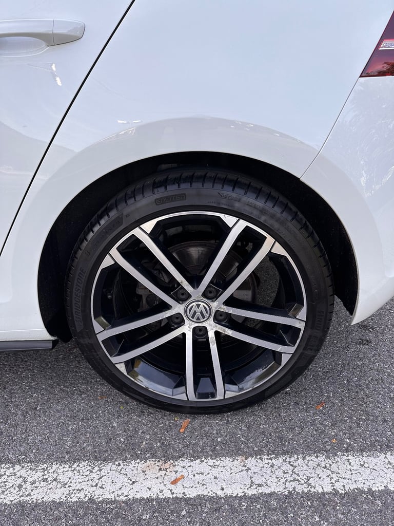 Volkswagen, GOLF, Hatchback, 2016, Semi-Auto, 1968 (cc), 5 doors