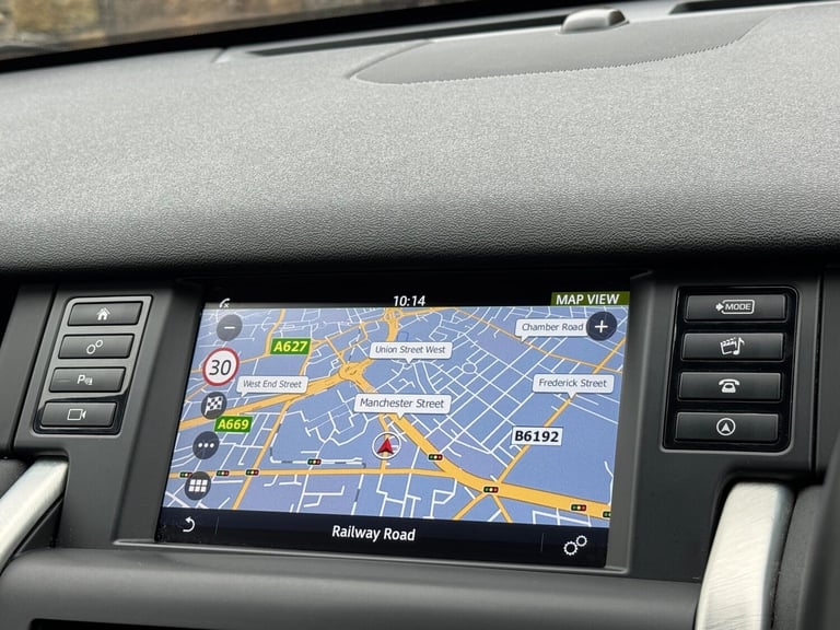 2018 Land Rover Discovery Sport 2.0 TD4 HSE Black Auto 4WD Euro 6 (s/s) 5dr ESTATE Diesel Automatic