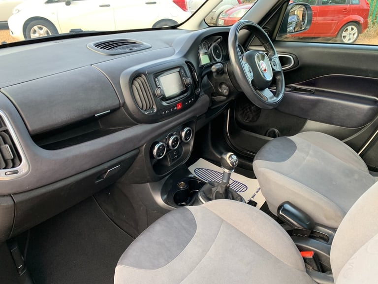 2015 Fiat 500L 1.6 Multijet 120 Lounge 5dr MPV DIESEL Manual