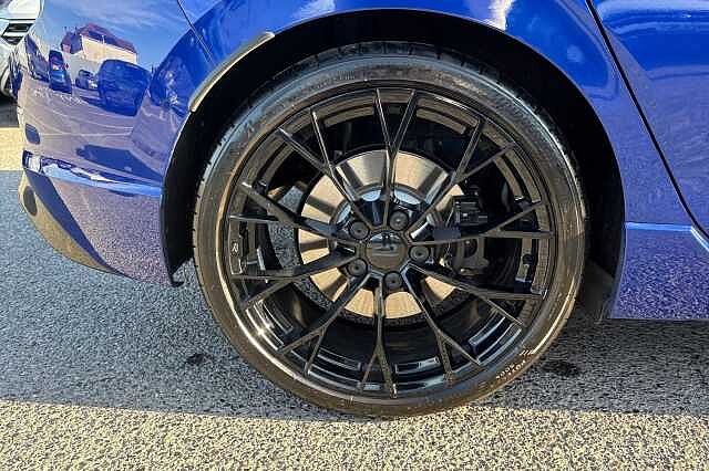 2025 Volkswagen Golf 2.0 TSI 333 R Black Edition 4Motion 5dr DSG Hatchback Petrol Automatic