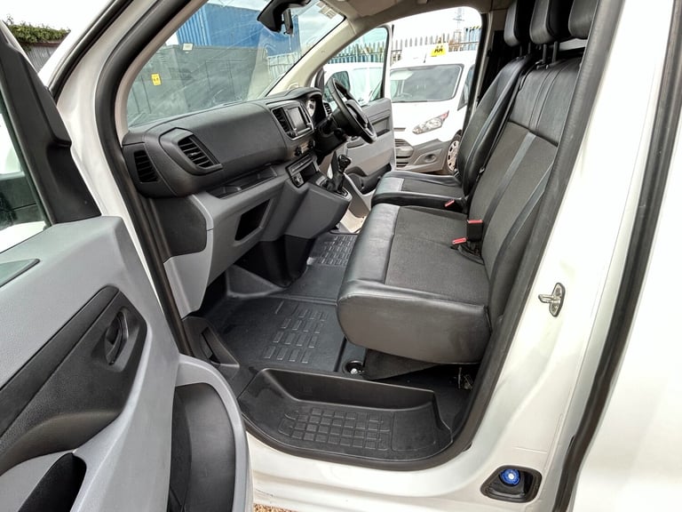 2020 Vauxhall Vivaro 2900 1.5d 100PS Dynamic H1 Van PANEL VAN Diesel Manual