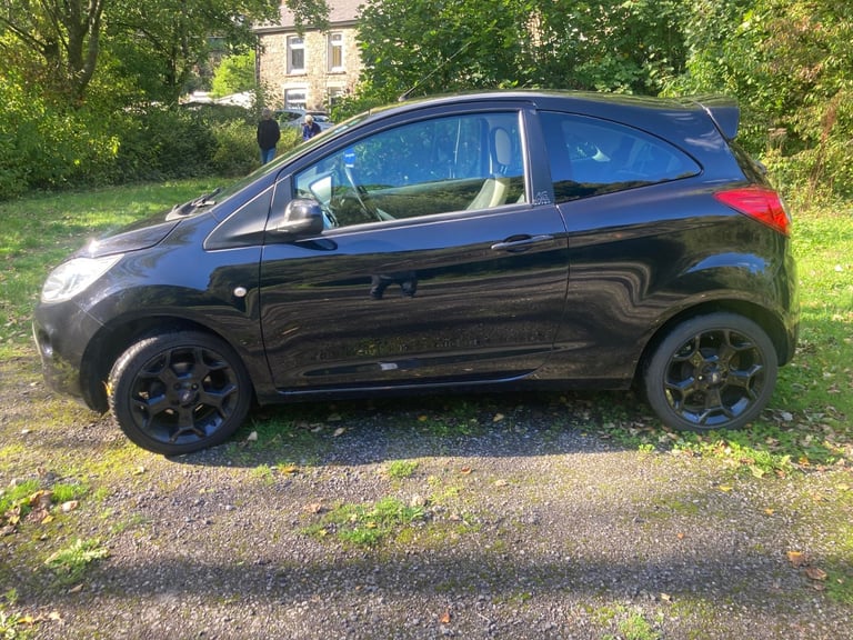 Ford KA 1.2 Hatchback, zetec BLACK edn. 2016 long mot, cheap insurance top spec