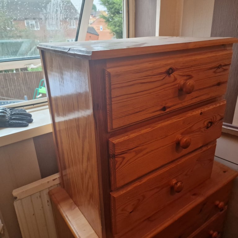 image for Chest of drawers 