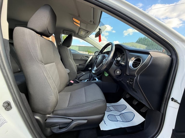 2014 Toyota Auris 1.6 V-Matic Icon Euro 5 5dr HATCHBACK Petrol Manual