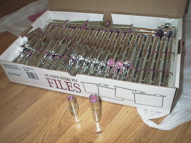 Lipstick with Detachable Lip Gloss X40