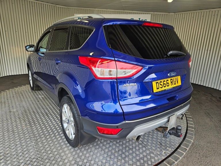 2016 Ford Kuga 2.0 TDCi Titanium SUV 5dr Diesel Powershift AWD Euro 6 (s/s) (180 ps) Diesel Autom...