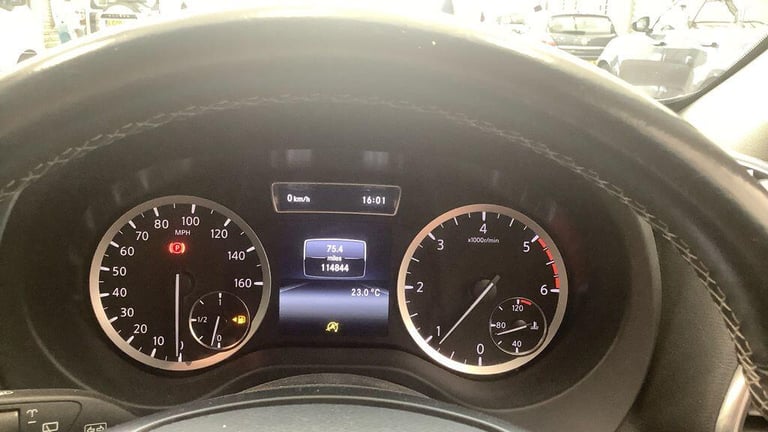  Infiniti Q30 1.5d SE Euro 6 (s/s) 5dr Diesel Manual
