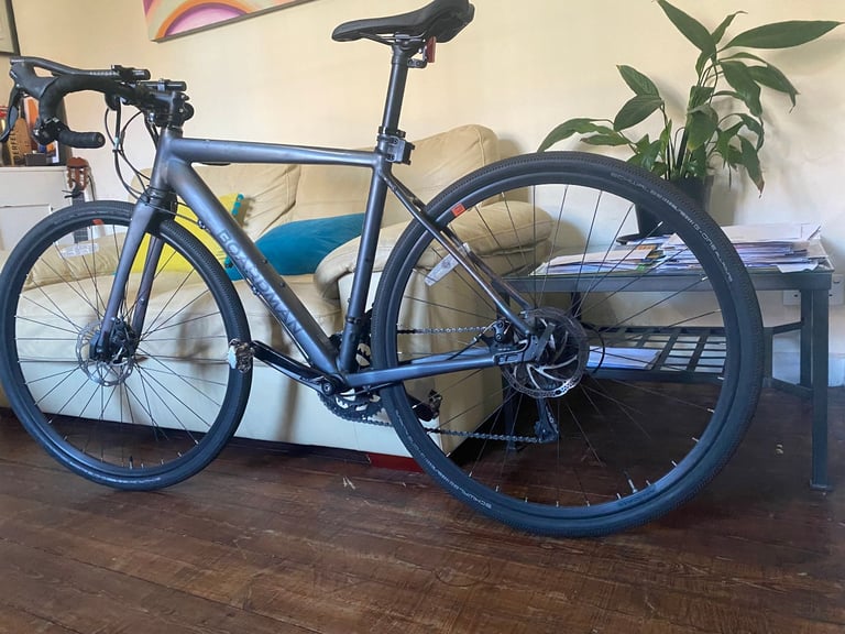 image for Boardman ADV 8.6 Mens Adventure Bicycle (size: Small) in good condition!