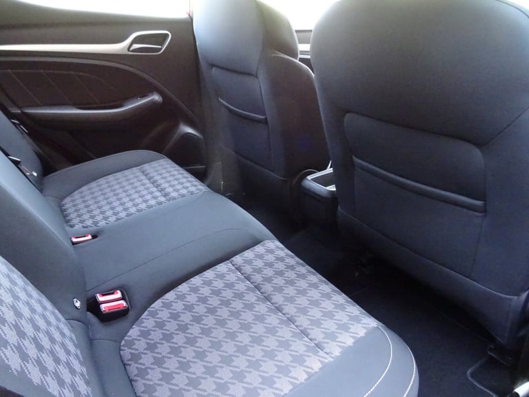 2020 MG MG ZS 1.0T GDi Excite 5dr DCT Automatic **LOW MILEAGE*ONLY 24000 MILES FROM NEW** HATCHBA...