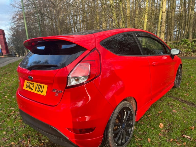FORD FIESTA 1.0 T EcoBoost Zetec S Red Manual Petrol 2013