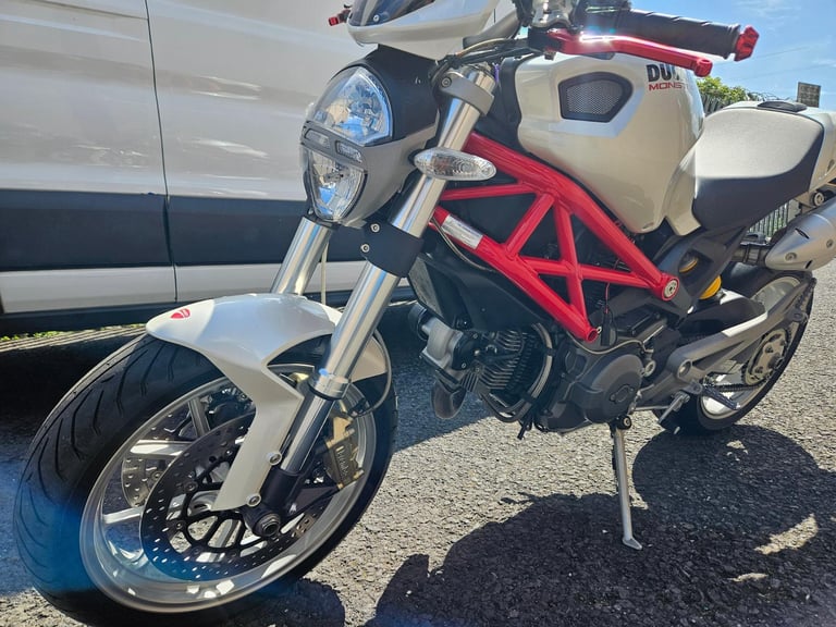 Ducati Monster M1100 in spotless condition 