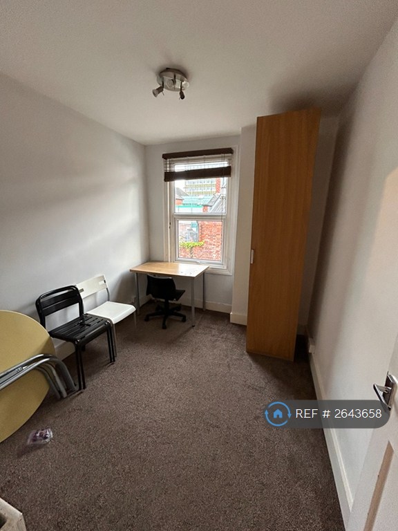 3 bedroom house in Garnier Street, Portsmouth, PO1 (3 bed) (#2643658)