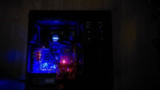 PC Intel i7 @ 4.0 GHz GTX1080 16GB DDR3 256GB SSD Corsair CS600