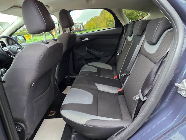 2013 Ford Focus 1.6 TDCi Zetec Euro 5 (s/s) 5dr Hatchback Diesel Manual
