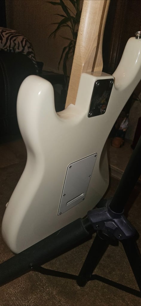 Fender Stratocaster Limited Edition American Performer Olympic White