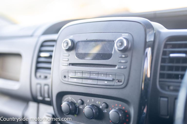 2015 Vauxhall Vivaro