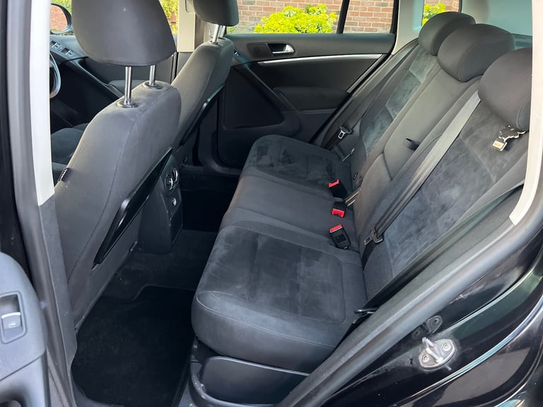 Volkswagen, TIGUAN, 2013 Automatic , 1968 (cc), 5 doors