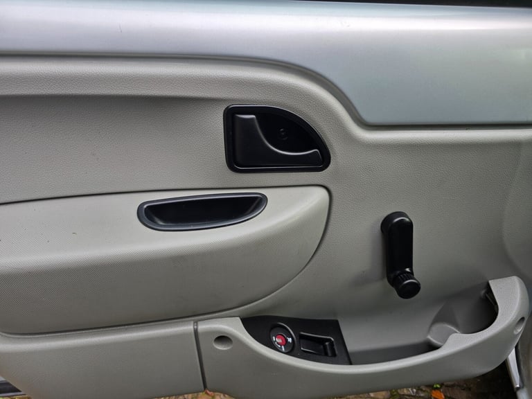 2008 Renault Kangoo Wheelchair Accessible Vehicle + 3 Seater + Electric Remote Winch  Wheelchair ...