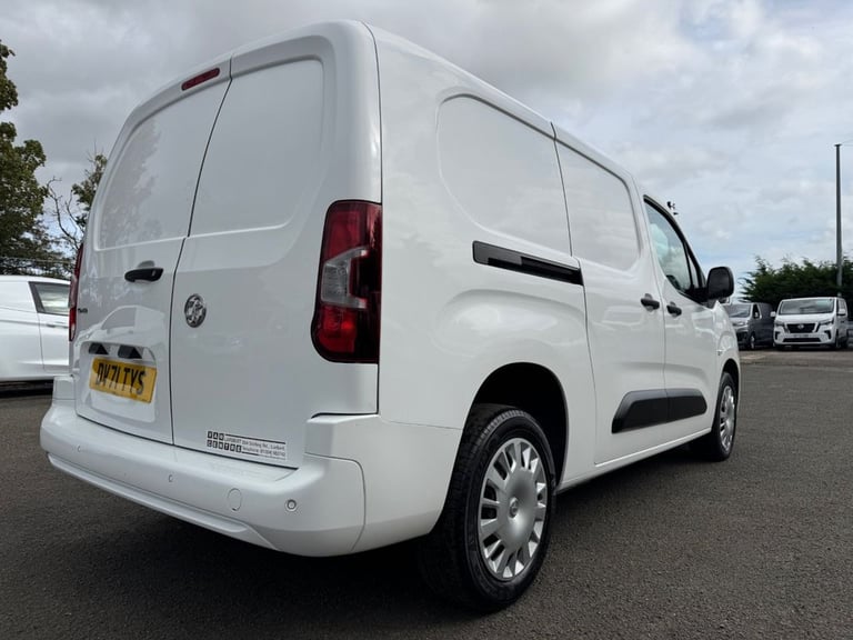2021 Vauxhall Combo 1.5 Turbo D 2300 Sportive Panel Van 6dr Diesel Manual L2 H1 Euro 6 (100 ps) P...