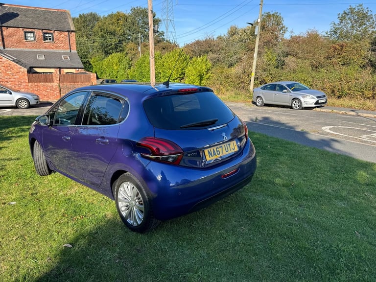 2017 Peugeot 208 1.2 Allure 5Dr Hatch £4250
