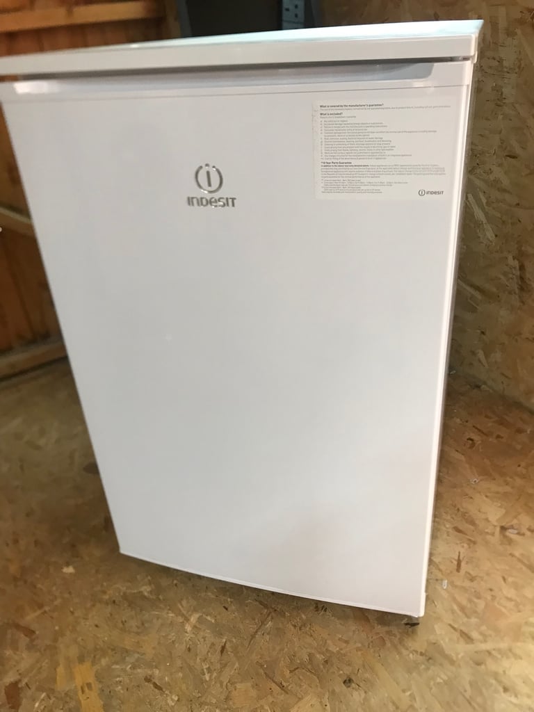 image for Indesit undercounter full size fridge nearly new condition £35