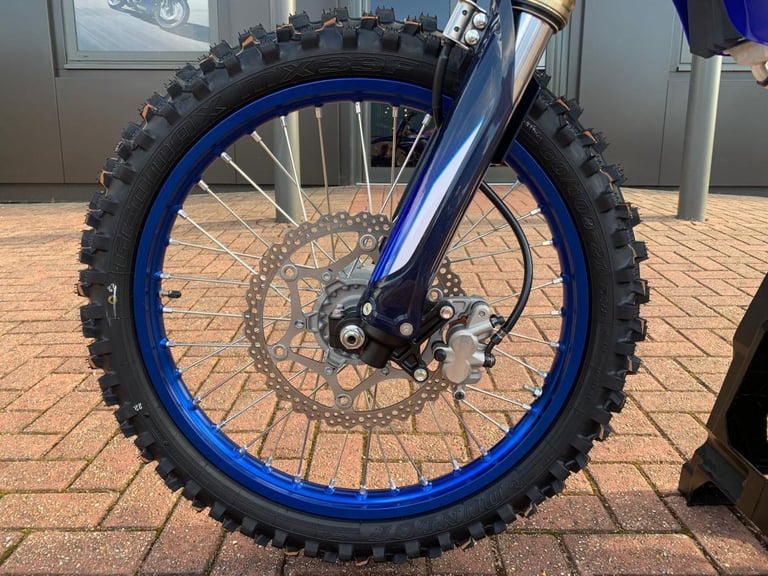 YAMAHA YZ450F / YZF450 2025 - BRAND NEW UK STOCK - SAVE 1800 AT CRESCENT YAMAHA