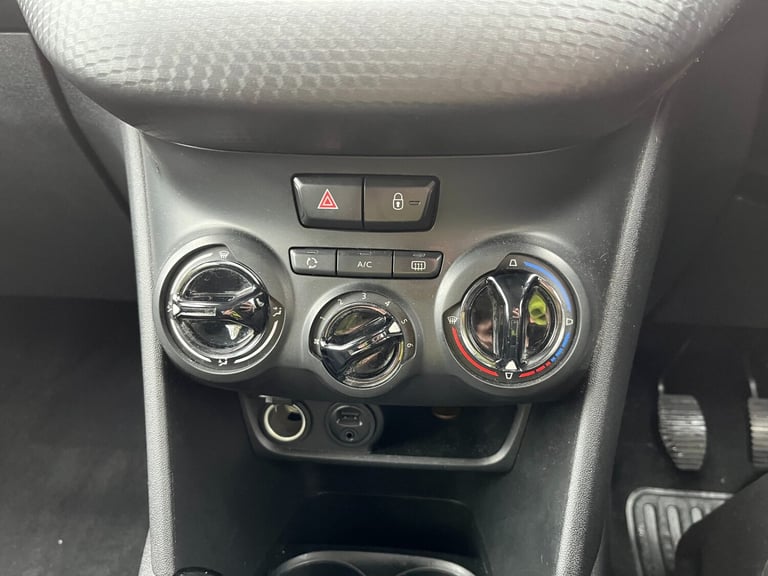 2016 Peugeot 208 1.2 PureTech 82 Active 5dr HATCHBACK Petrol Manual