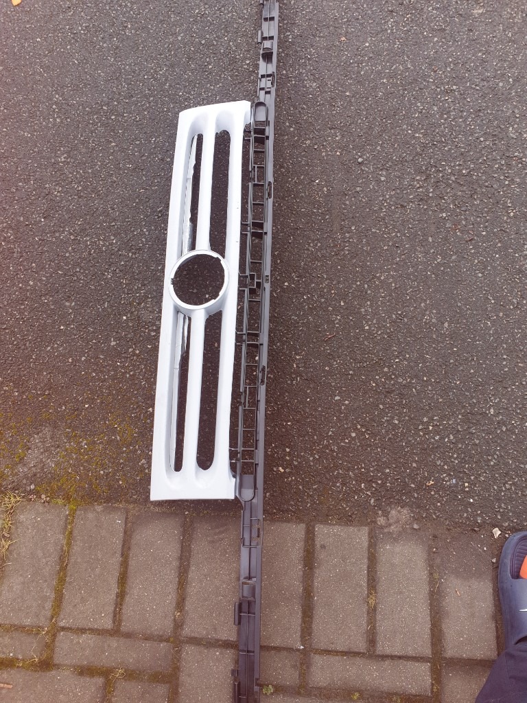MK3 VW VENTO AFTER MARKET FRONT GRILL 