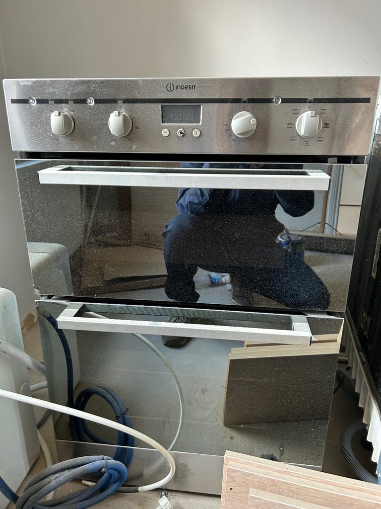 image for INDESIT integrated oven