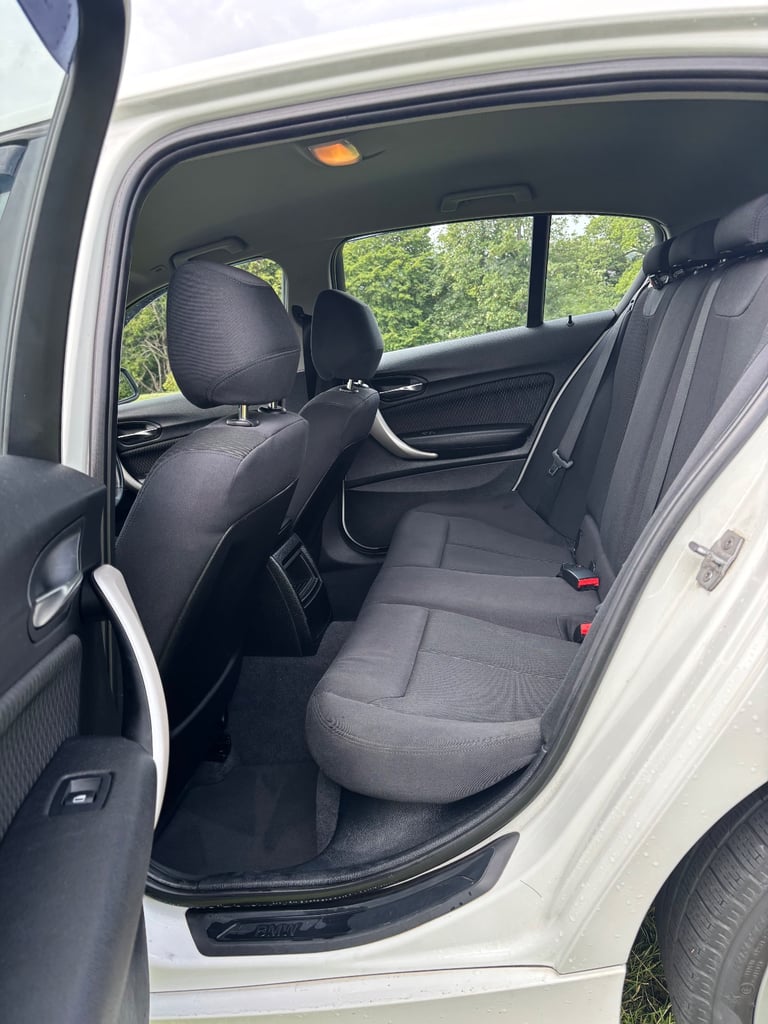 BMW, 1 SERIES, Hatchback, 2014, Manual, 1995 (cc), 5 doors