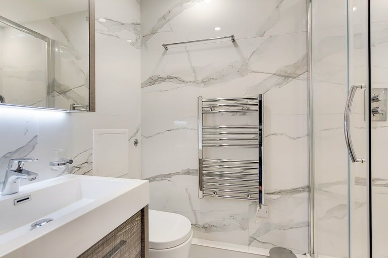 Three bedroom, three bathroom eigth floor apartment in St Johns Wood NW8