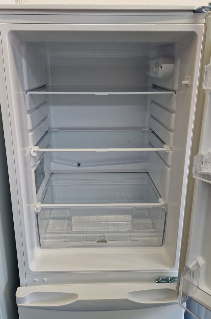 Currys 60/40 White Fridge Freezer + FREE Local Delivery* + 3 Month Guarantee