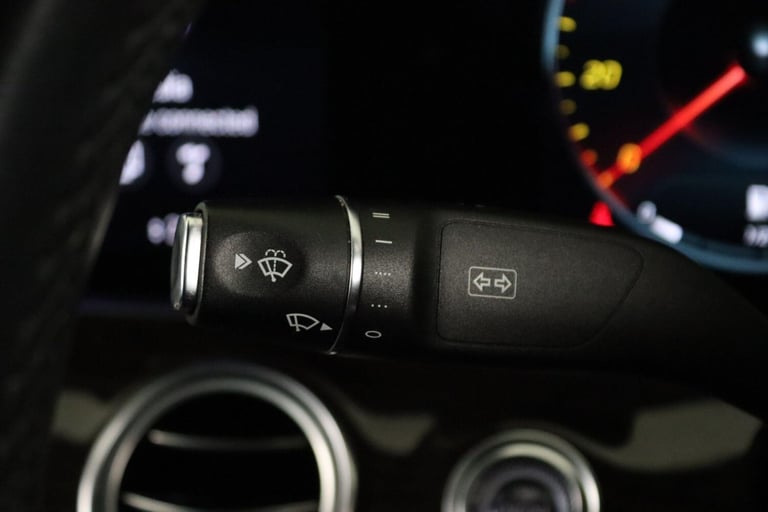 2020 Mercedes-Benz E Class 2.0 E300de 13.5kWh AMG Line Edition G-Tronic+ Euro 6 (s/s) 4dr SALOON ...