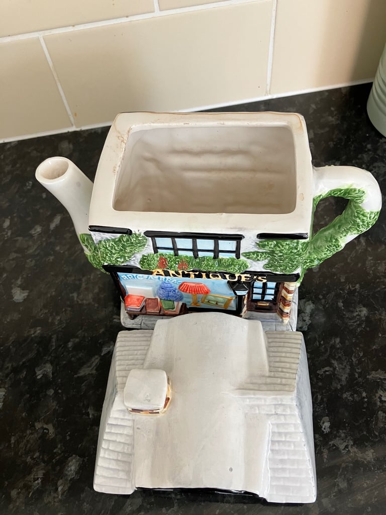Vintage 1980’s Antique Shop Teapot