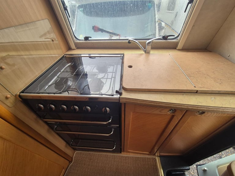 Autosleeper Amethyst Coachbuilt Motorhome 2004