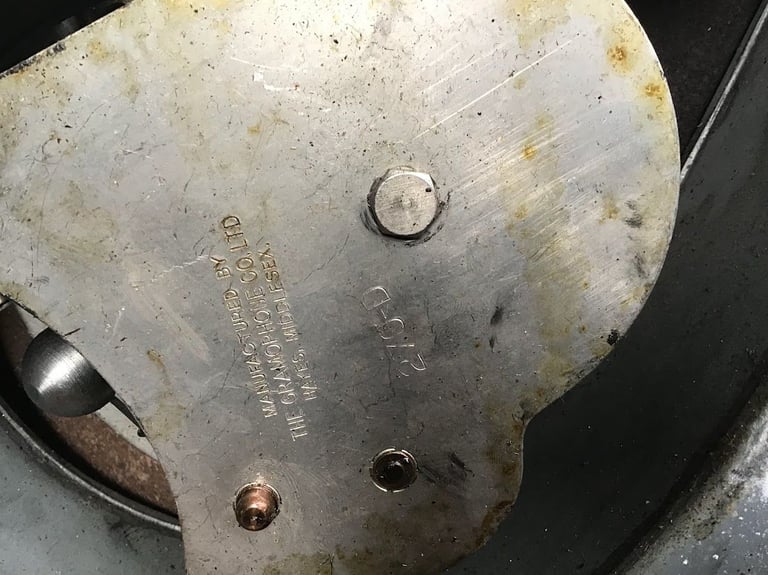 HMV 102 Gramophone with 5b Soundbox and keys