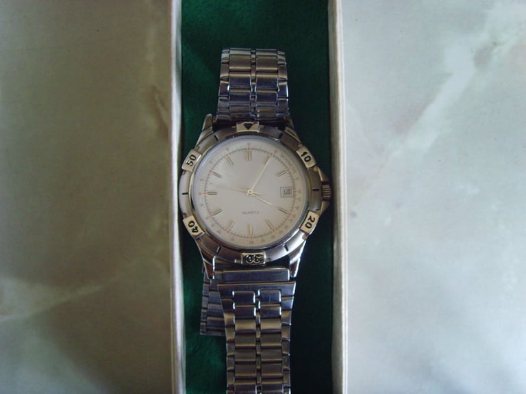 Man's stainless steel Sports wristwatch in box