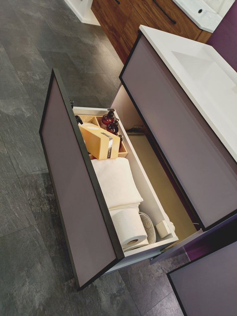 Dansani Luna 80cm Vanity Set Black Framed/Mauve Manufacturers display rrp £7468