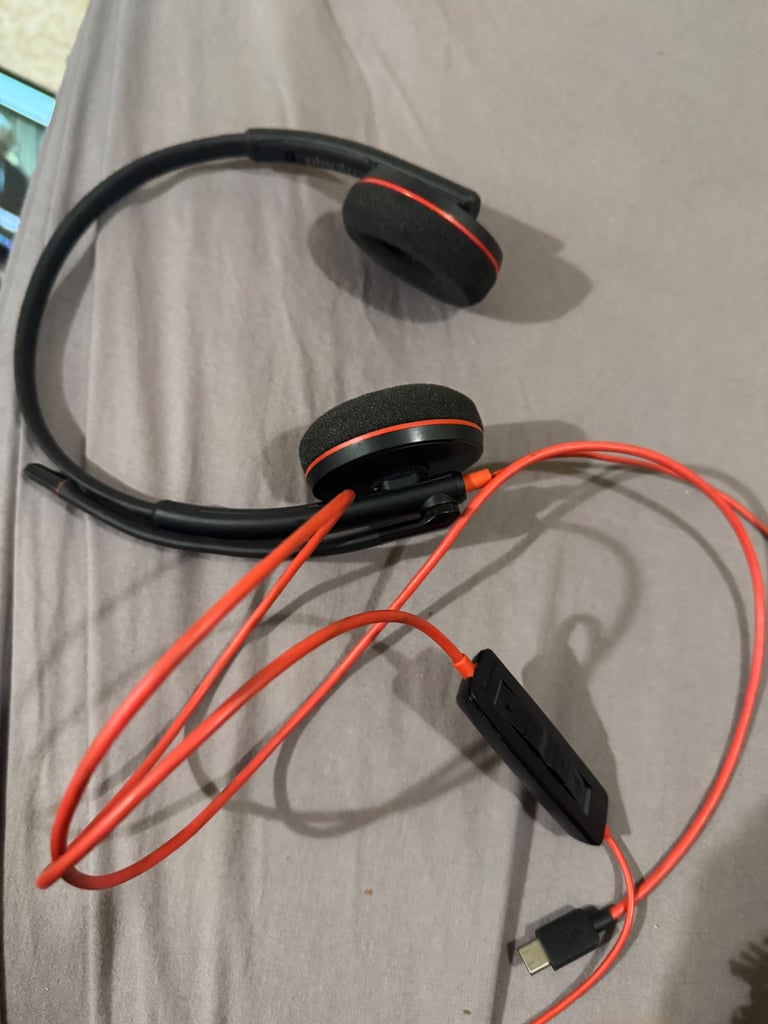 image for Plantronic Headphones with microphone