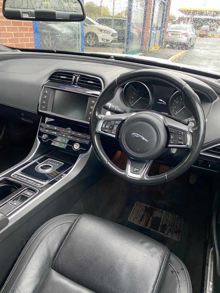 2018 Jaguar XE 2.0 Ingenium R-Sport 4dr Auto SALOON Petrol Automatic