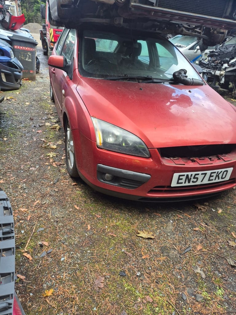 2007 FORD FOCUS 1.8 16V PETROL BREAKING FOR PARTS