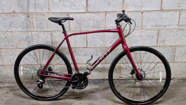 💥GIANT ESCAPE💥 [NEW CONDITION] WITH HYDRAULIC BRAKES SIZE LARGE £160