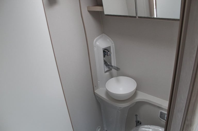 Elddis Autoquest CV40 Magnum GTV DIESEL MANUAL 2025