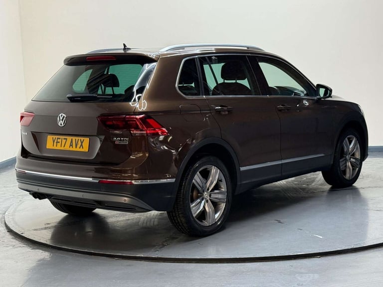 2017 Volkswagen Tiguan 2.0 TDI BlueMotion Tech SEL DSG 4Motion Euro 6 (s/s) 5dr SUV Diesel Automatic