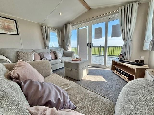 STATIC CARAVAN FOR SALE AT BROADLAND SANDS HOLIDAY PARK