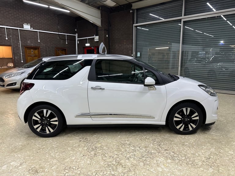 2015 Citroen DS3 1.2 PureTech Dsign 3dr HATCHBACK Petrol Manual