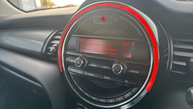 2017 MINI Hatch 1.5 Cooper 5dr Auto Petrol Hatchback Hatchback Petrol Automatic